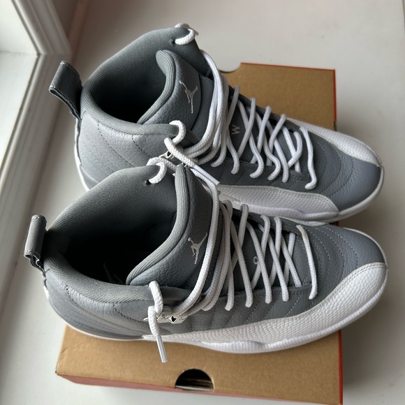 Nike Air Jordan 12 Retro - Picture 10 of 11